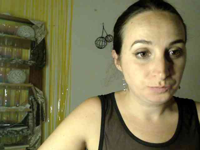 Modella: UWillMarryMyAss