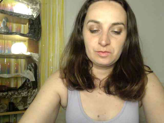 Modella: UWillMarryMyAss