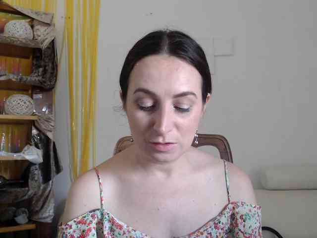 Modella: UWillMarryMyAss