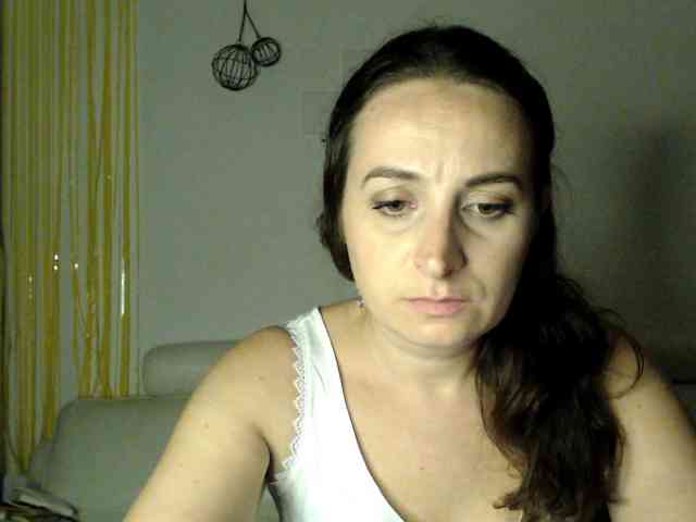 Modella: UWillMarryMyAss