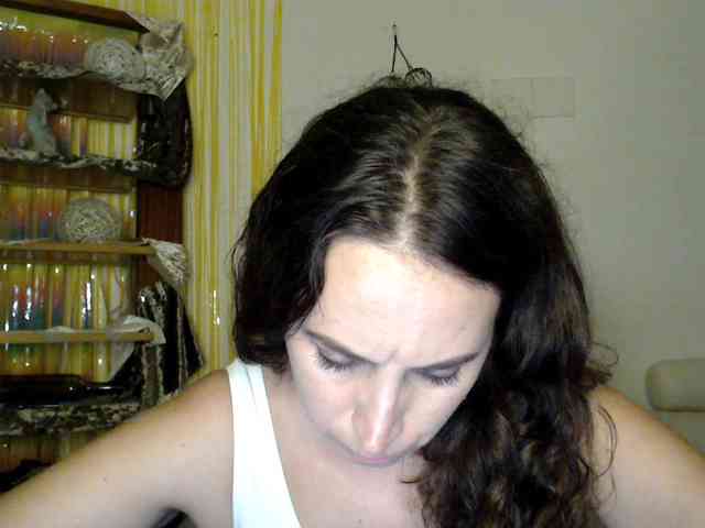 Modella: UWillMarryMyAss