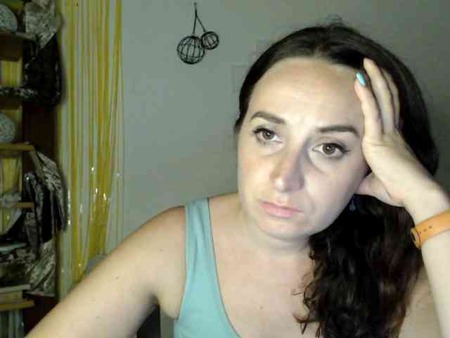 Modella: UWillMarryMyAss