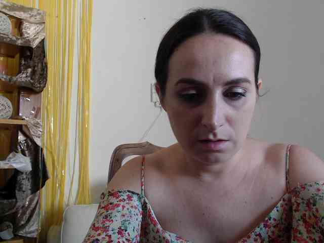 Modella: UWillMarryMyAss
