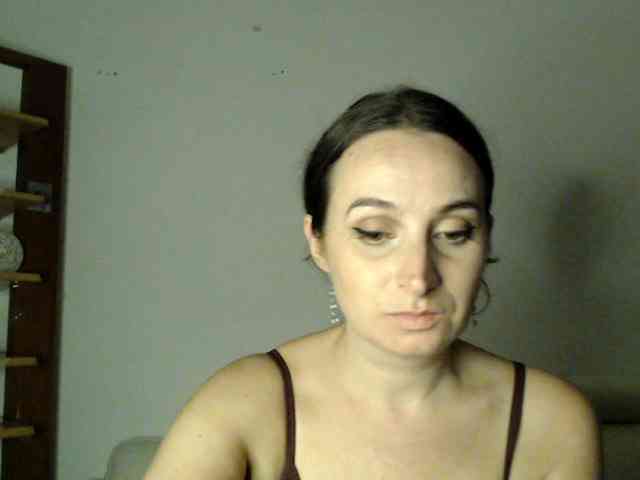 Modella: UWillMarryMyAss