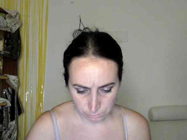 Modella: UWillMarryMyAss