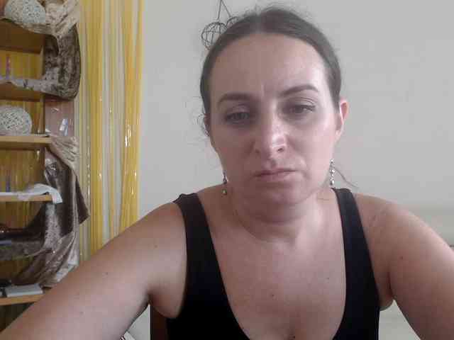 Modella: UWillMarryMyAss