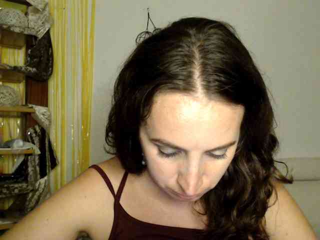Modella: UWillMarryMyAss