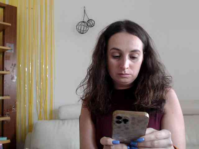 Modella: UWillMarryMyAss