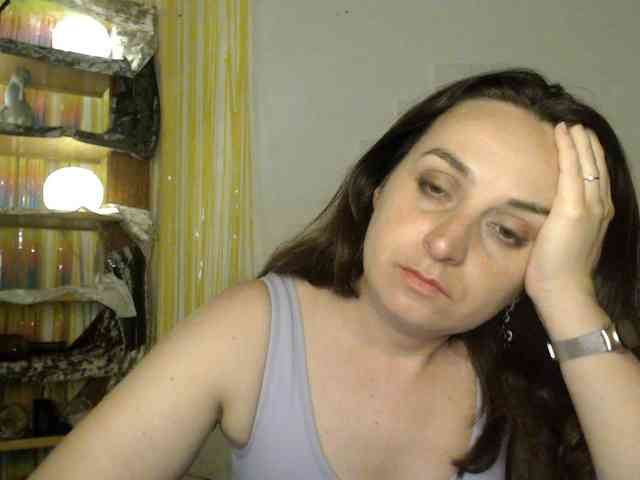 Modella: UWillMarryMyAss