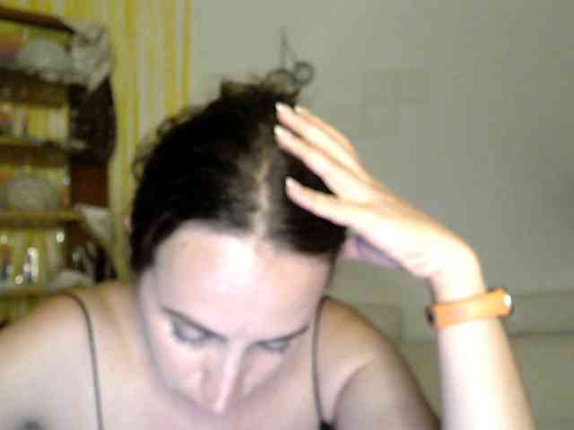 Modella: UWillMarryMyAss