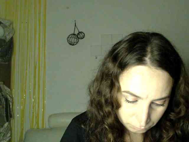 Modella: UWillMarryMyAss