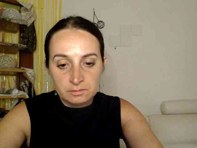 Modella: UWillMarryMyAss