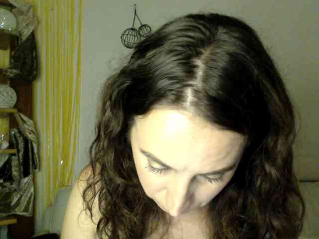 Modella: UWillMarryMyAss