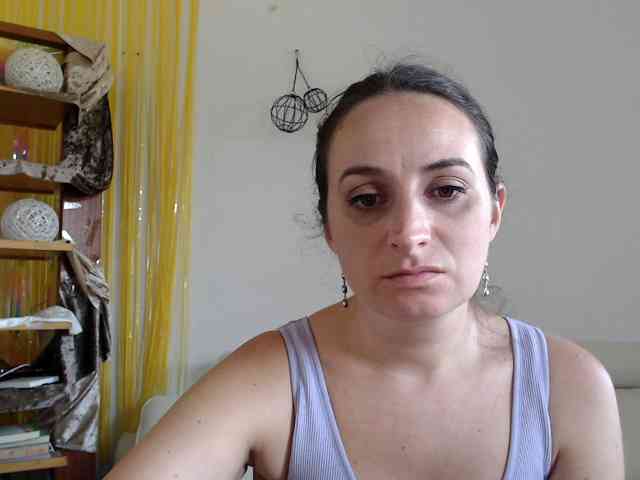 Modella: UWillMarryMyAss
