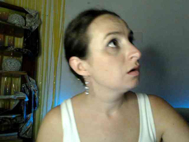Modella: UWillMarryMyAss