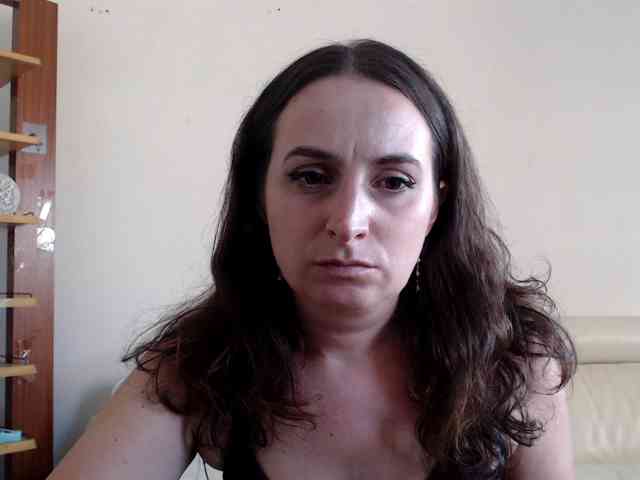 Modella: UWillMarryMyAss