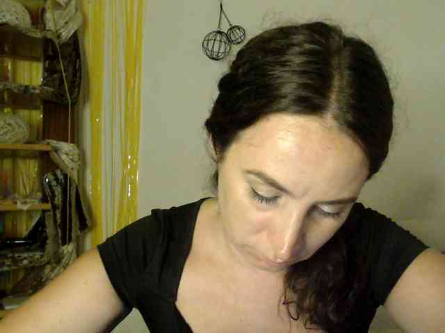 Modella: UWillMarryMyAss
