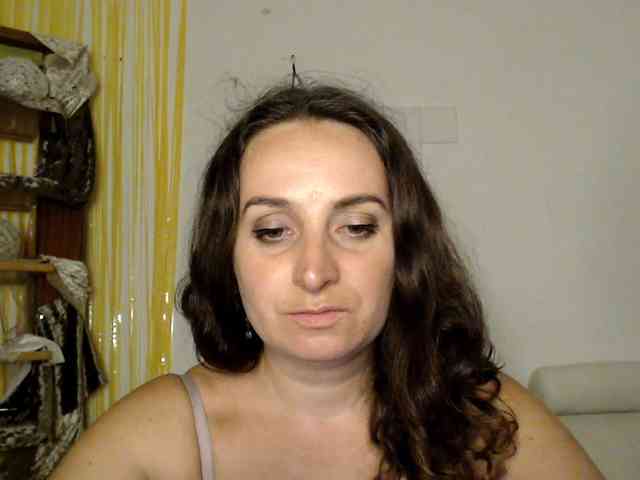 Modella: UWillMarryMyAss