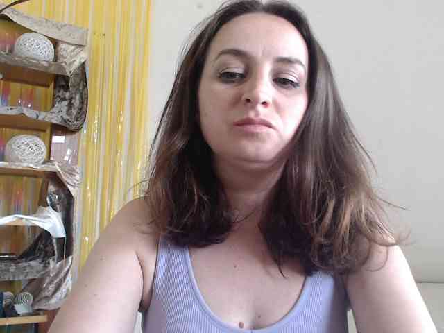 Modella: UWillMarryMyAss