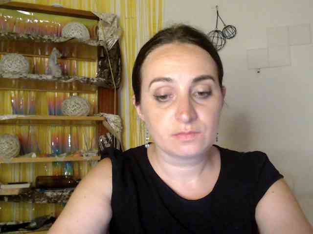 Modella: UWillMarryMyAss