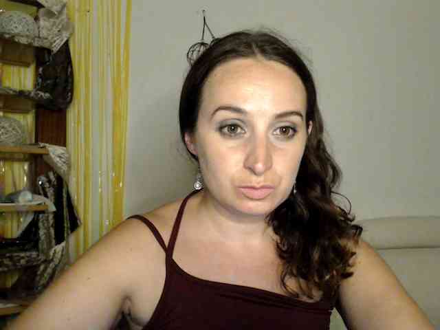 Modella: UWillMarryMyAss