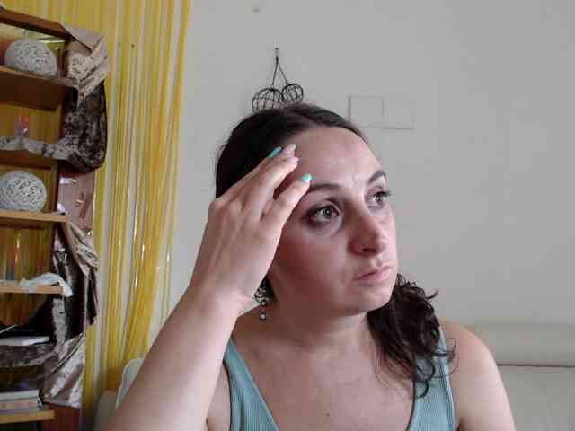 Modella: UWillMarryMyAss