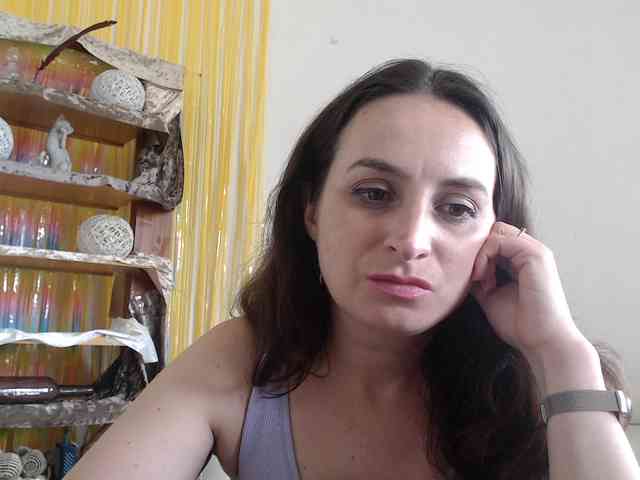 Modella: UWillMarryMyAss