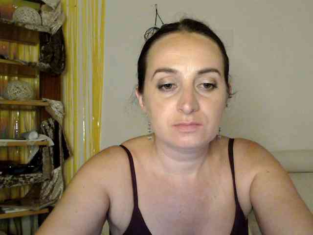Modella: UWillMarryMyAss