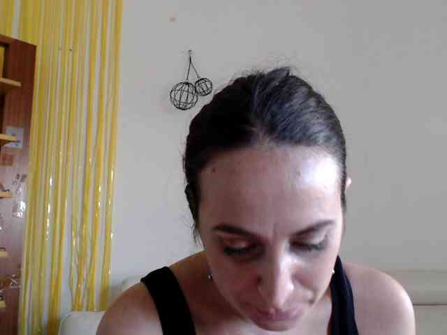 Modella: UWillMarryMyAss
