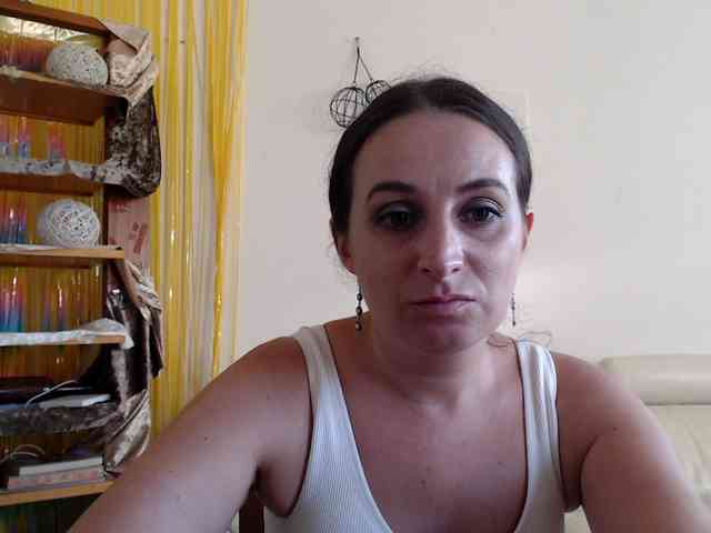 Modella: UWillMarryMyAss