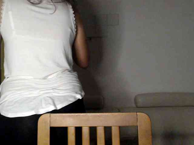 Modella: UWillMarryMyAss
