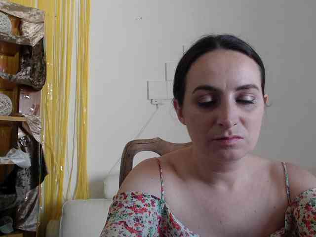 Modella: UWillMarryMyAss