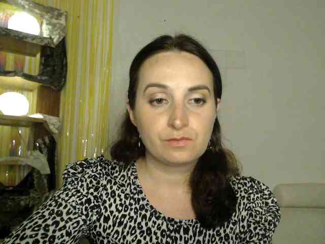 Modella: UWillMarryMyAss