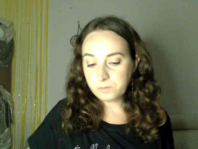 Modella: UWillMarryMyAss