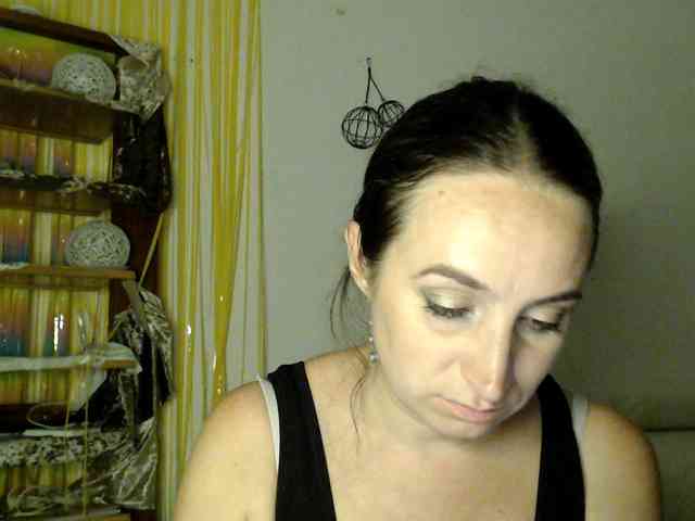 Modella: UWillMarryMyAss