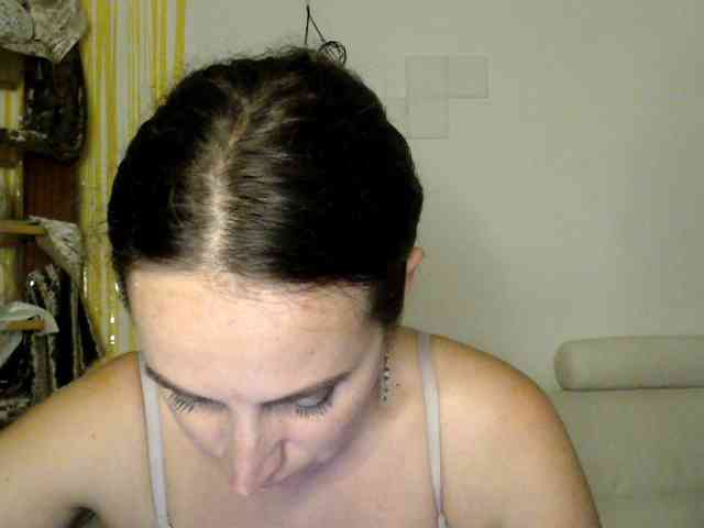 Modella: UWillMarryMyAss