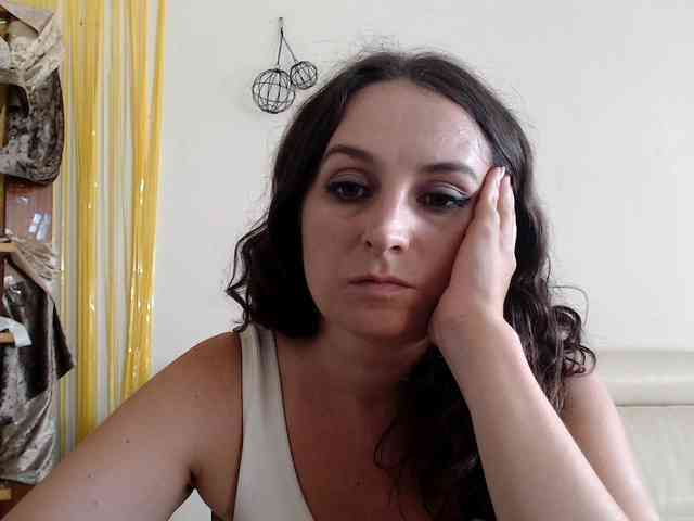 Modella: UWillMarryMyAss