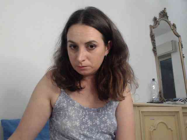 Modella: UWillMarryMyAss