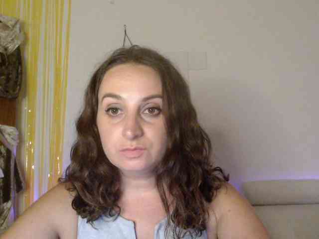 Modella: UWillMarryMyAss