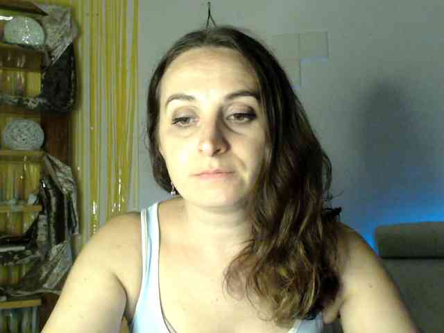 Modella: UWillMarryMyAss
