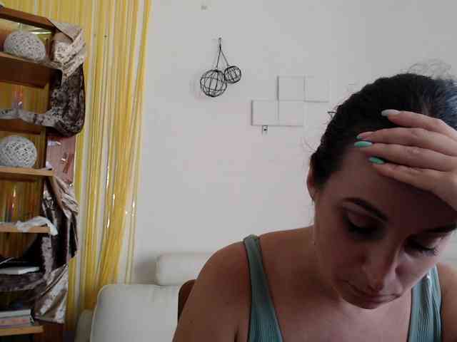 Modella: UWillMarryMyAss