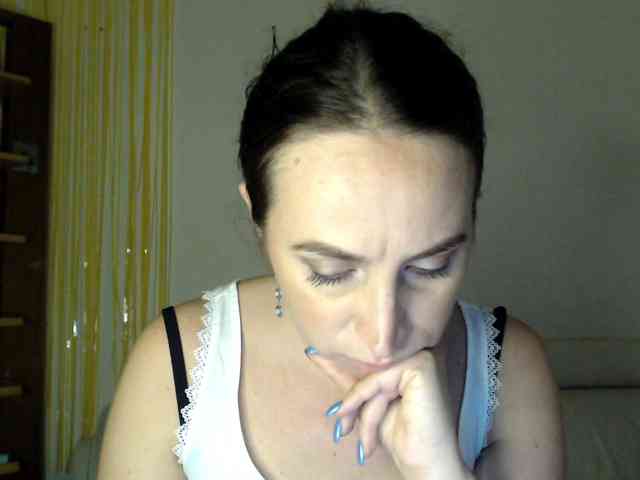 Modella: UWillMarryMyAss