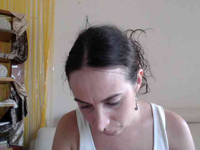Modella: UWillMarryMyAss