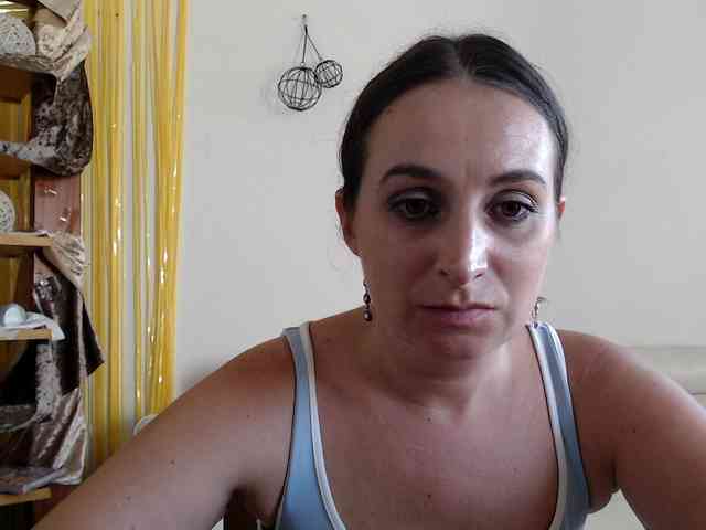 Modella: UWillMarryMyAss