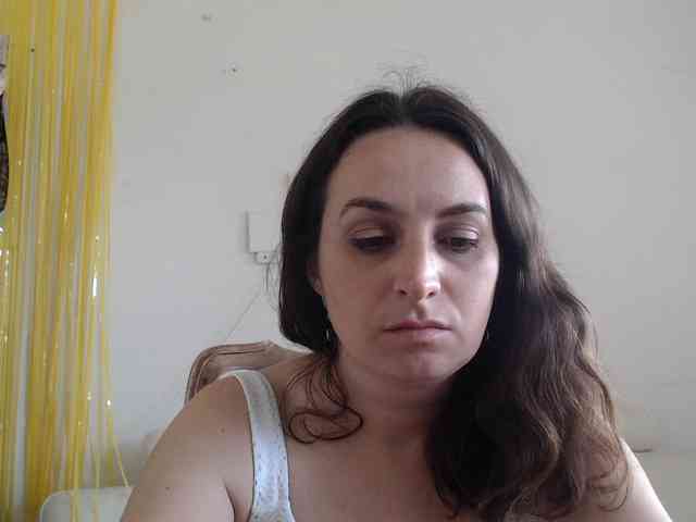 Modella: UWillMarryMyAss