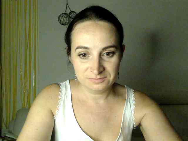 Modella: UWillMarryMyAss