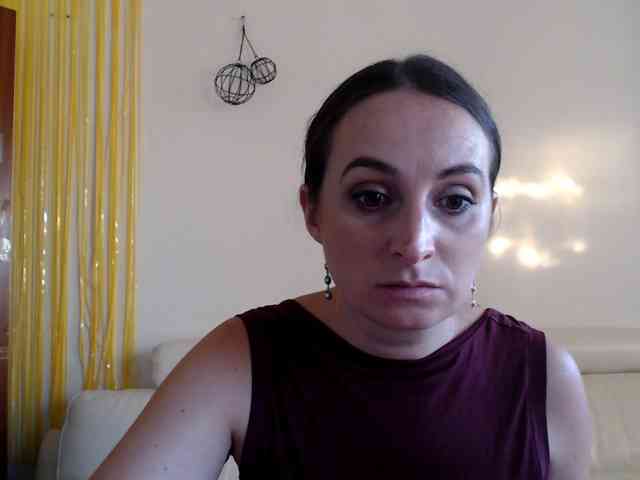 Modella: UWillMarryMyAss