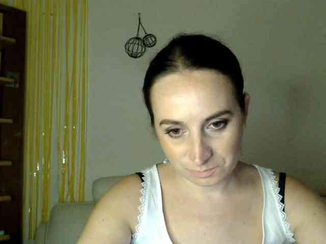 Modella: UWillMarryMyAss