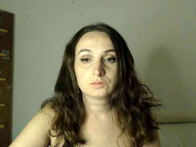 Modella: UWillMarryMyAss