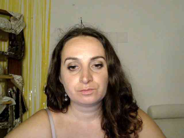 Modella: UWillMarryMyAss